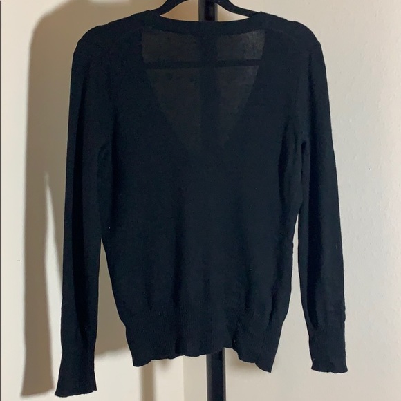 Gap V-Neck Cardigan - Picture 2 of 4